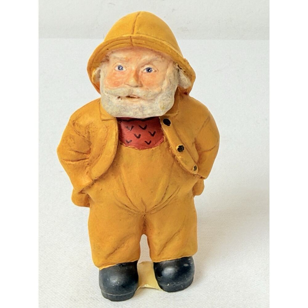 Candy Design Small Yellow Fisherman